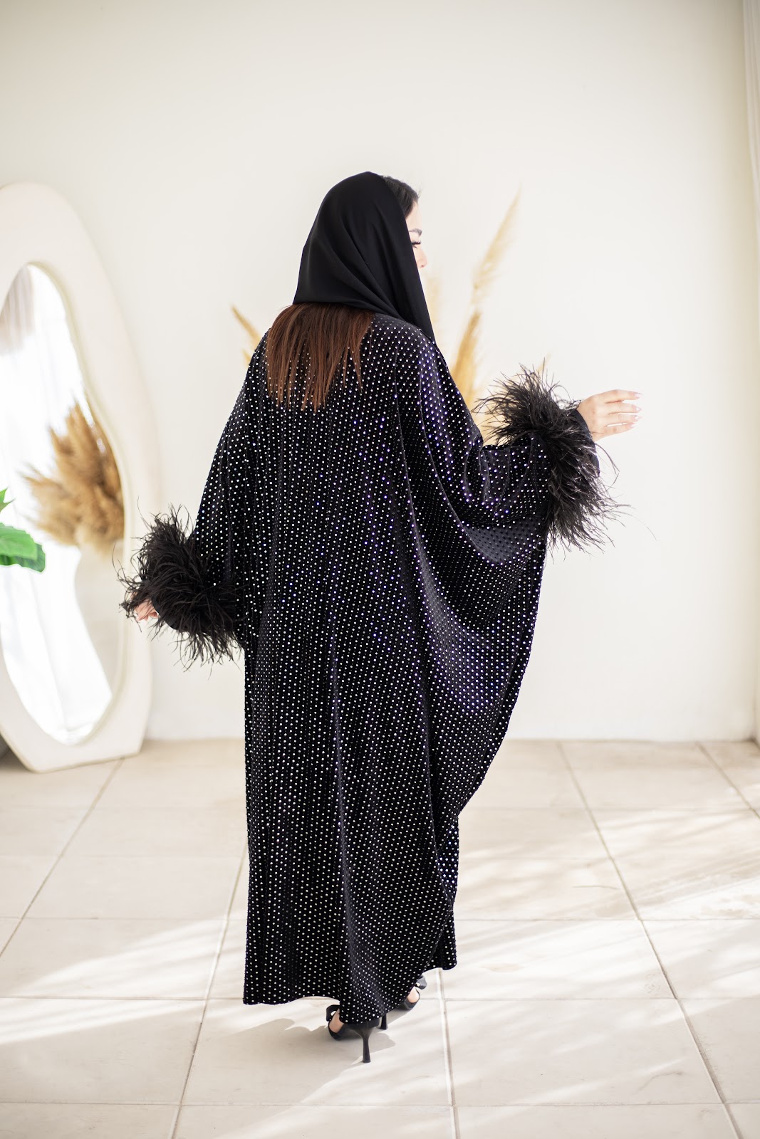 a perfect night abaya for dinner in Dubai